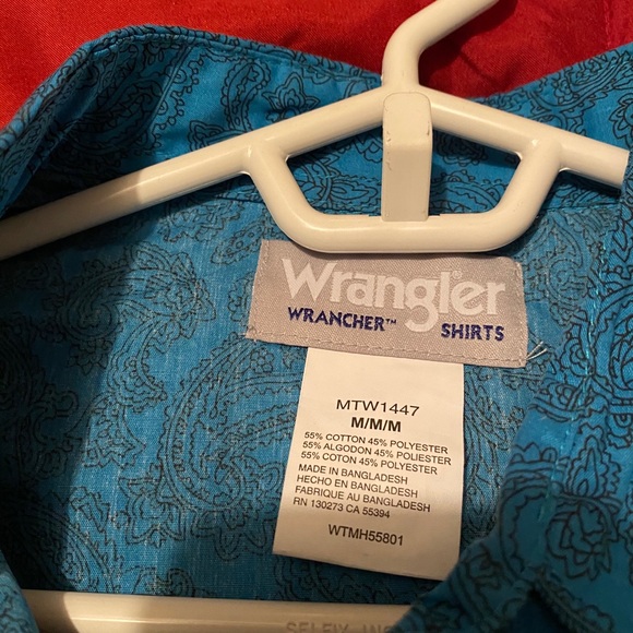 Wrangler Button Up - Picture 2 of 2
